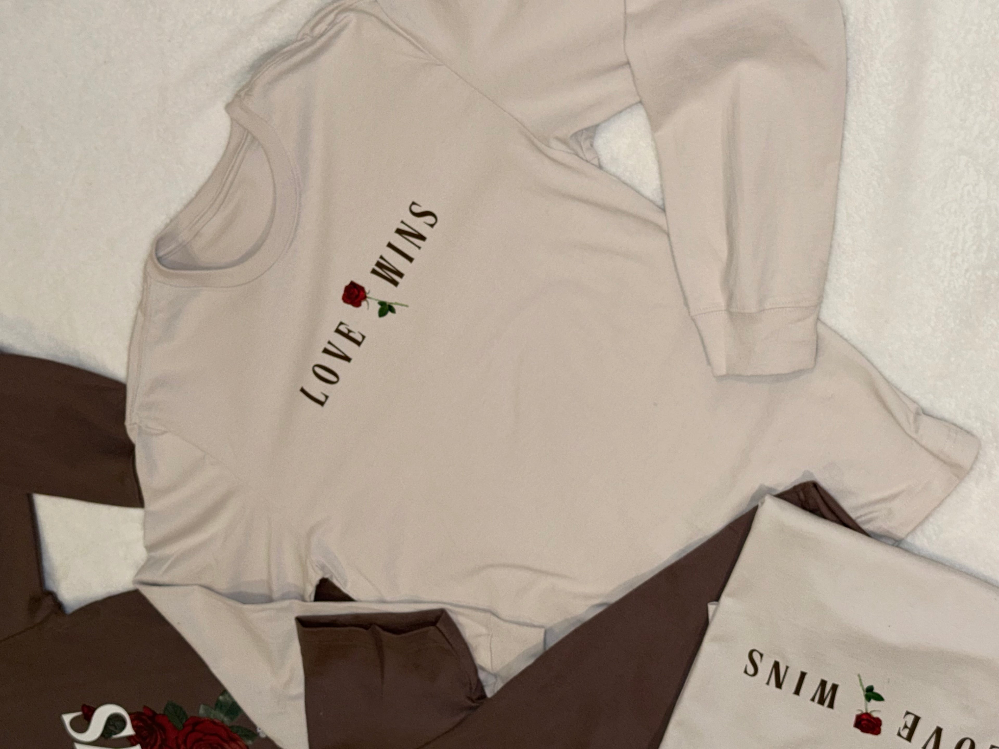 LOVE WINS HEAVYWEIGHT LONGSLEEVE